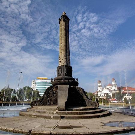 New Mira Hotel Semarang Kültér fotó