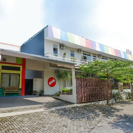 New Mira Hotel Semarang Kültér fotó