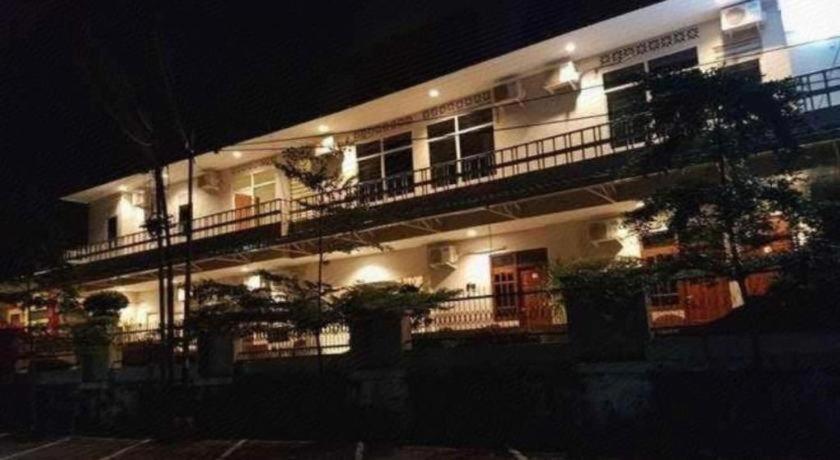 New Mira Hotel Semarang Kültér fotó