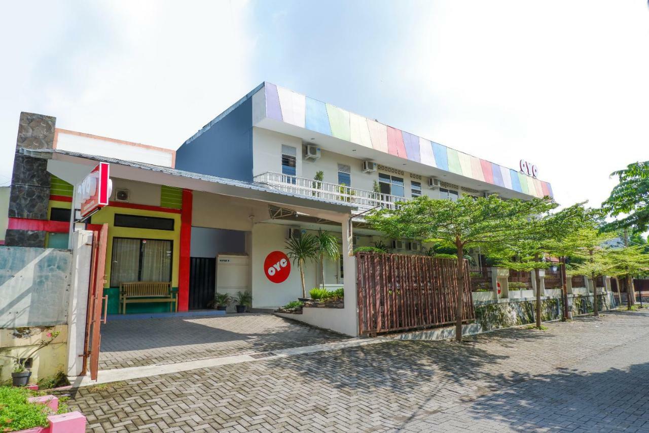 New Mira Hotel Semarang Kültér fotó