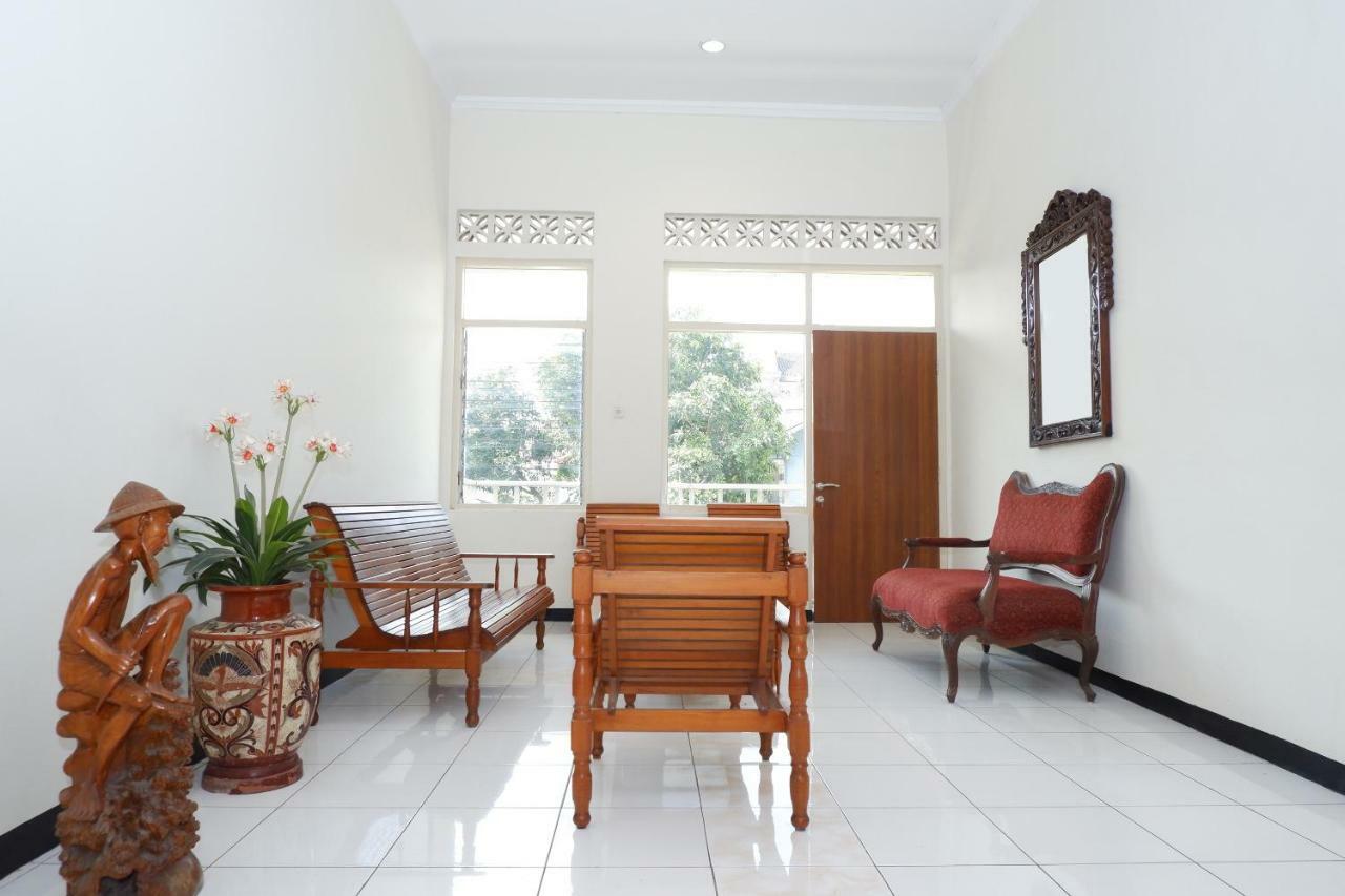New Mira Hotel Semarang Kültér fotó
