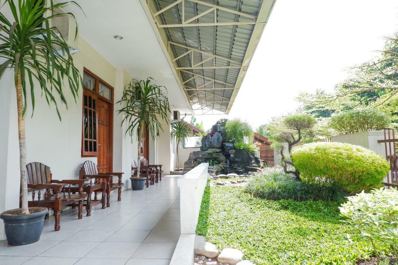 New Mira Hotel Semarang Kültér fotó