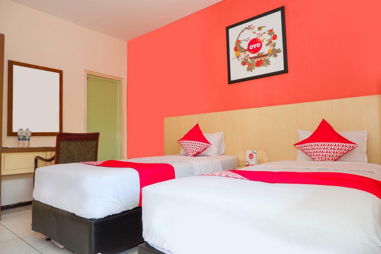New Mira Hotel Semarang Kültér fotó